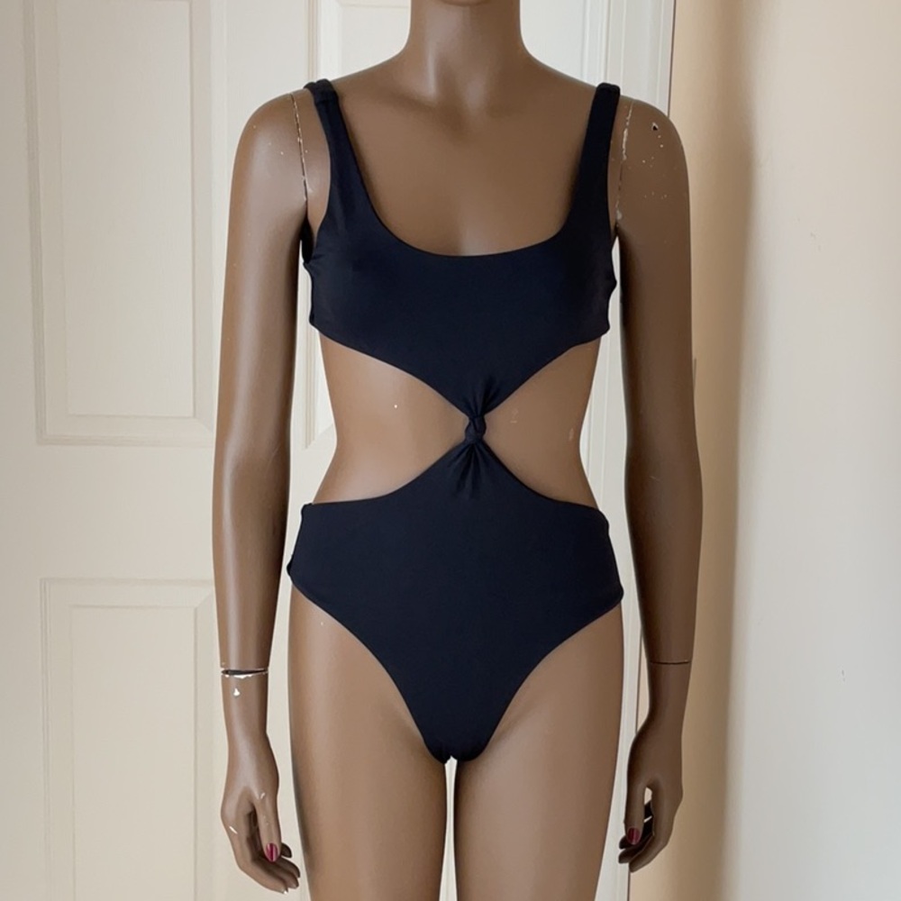 Agua Bendita Black One Piece Swimsuit